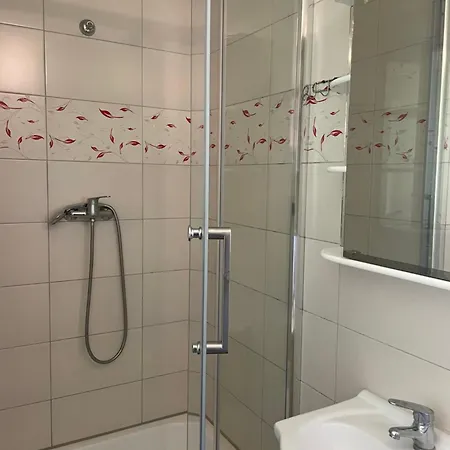 Dudkowe W Beskidach- Relaks Z Balia I Apiterapia Holiday home Jelesnia