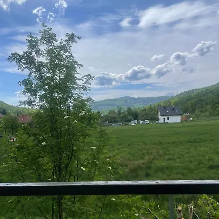 Holiday home Dudkowe W Beskidach- Relaks Z Balia I Apiterapia *