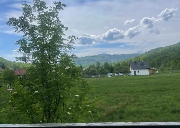 Feriehus Dudkowe W Beskidach- Relaks Z Balia I Apiterapia *